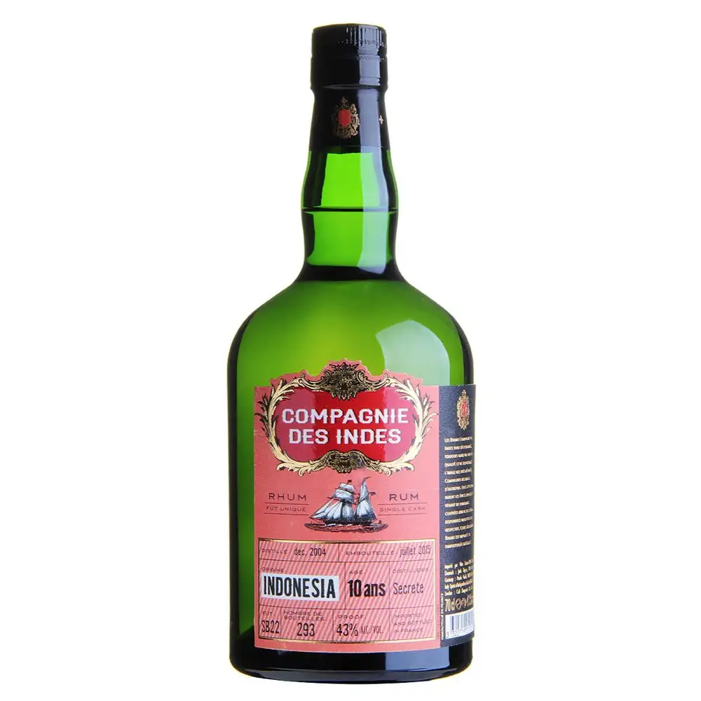 Image of the front of the bottle of the rum Indonesia