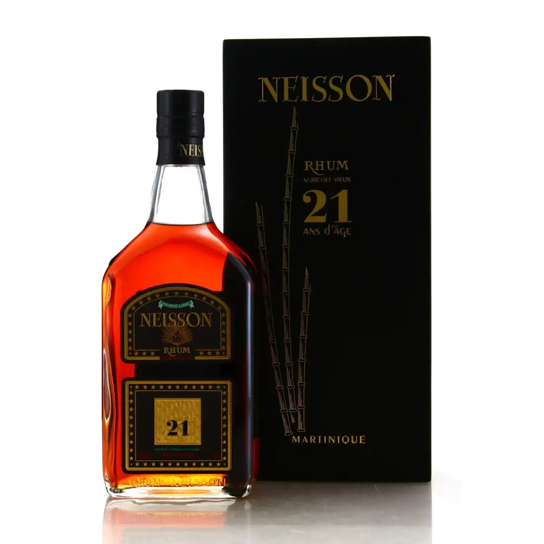 Image of the front of the bottle of the rum 21 Years