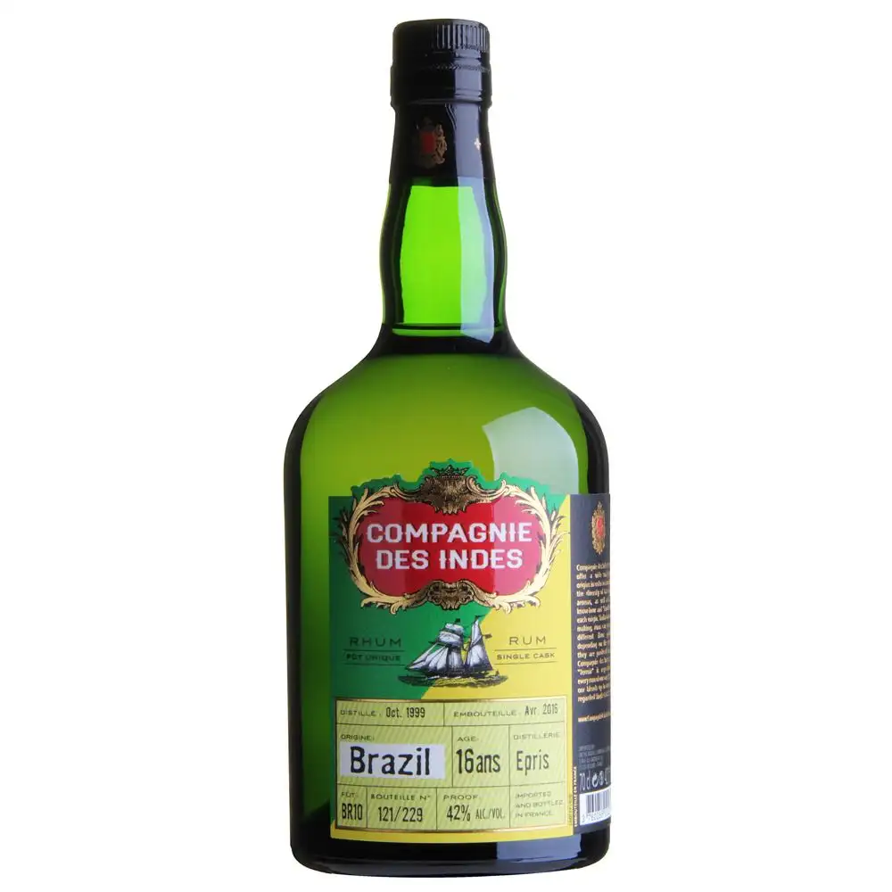 Image of the front of the bottle of the rum Brazil