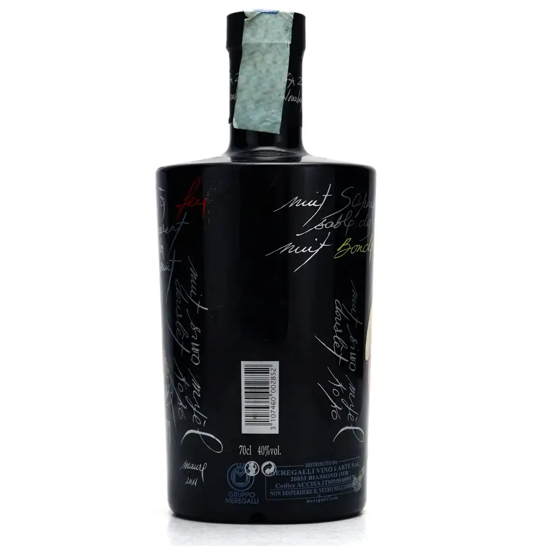 High resolution image of the bottle