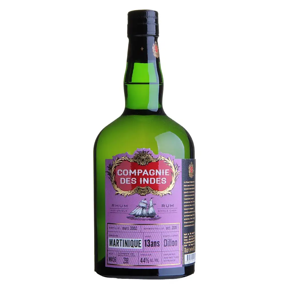 Image of the front of the bottle of the rum Martinique