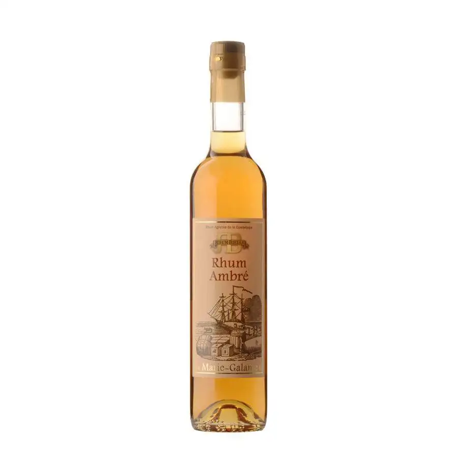 Image of the front of the bottle of the rumRhum Ambré