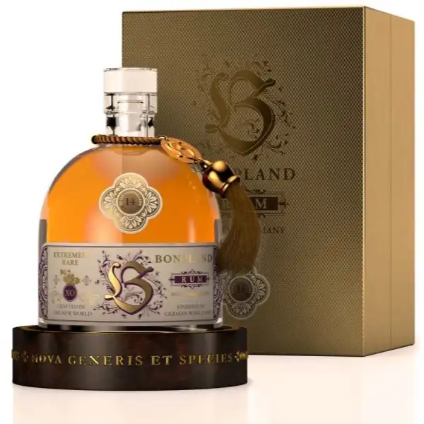 Image of the front of the bottle of the rum Bonpland St. Lucia