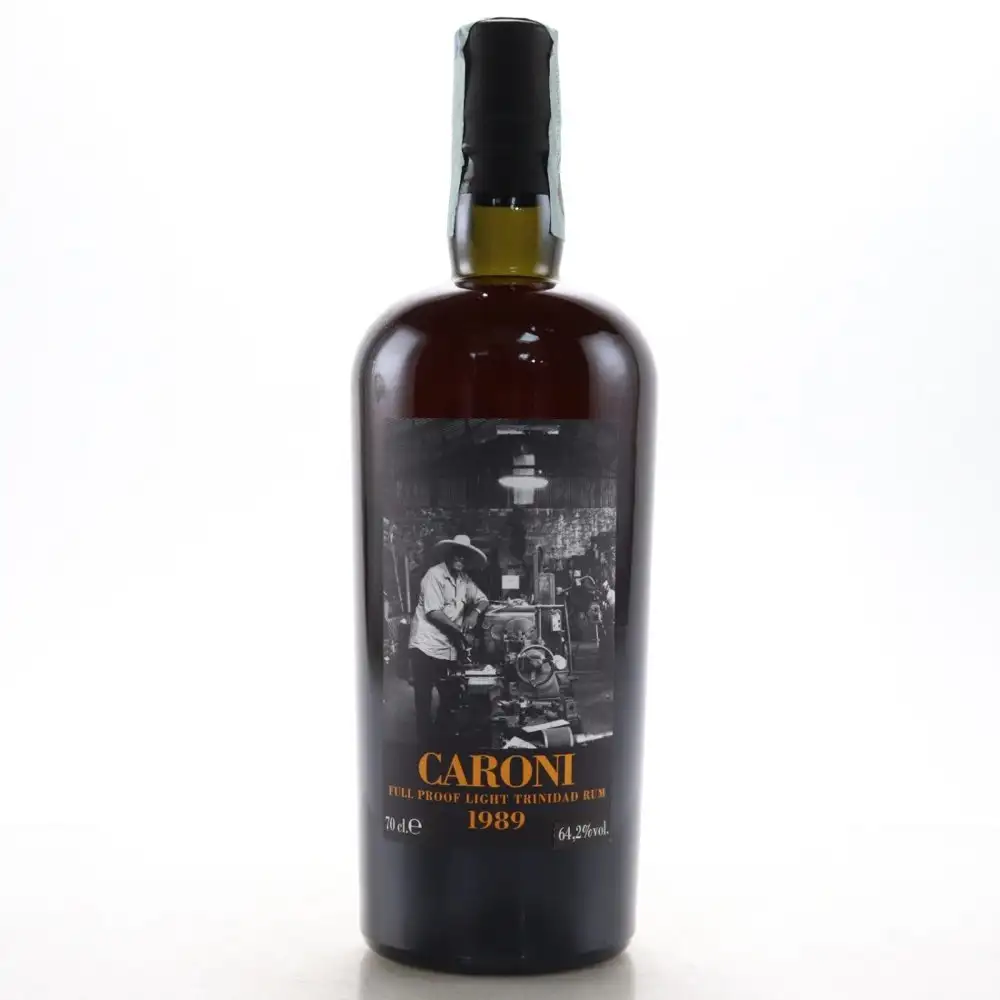 Image of the front of the bottle of the rum Light Trinidad Rum