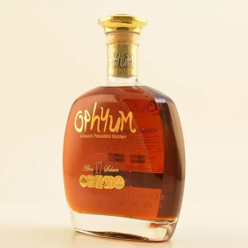 Image of the front of the bottle of the rumOphyum Anos 17 Solera