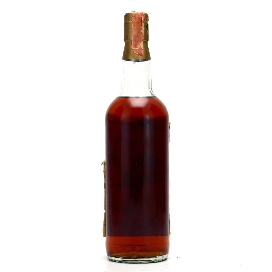 High resolution image of the bottle