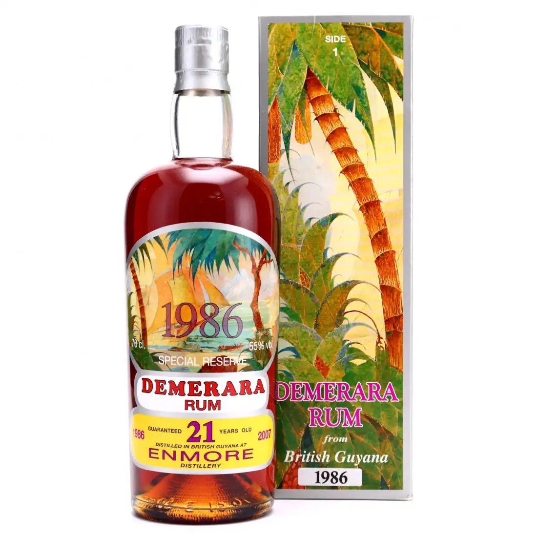 Image of the front of the bottle of the rum Demerara