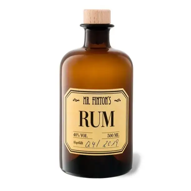 Image of the front of the bottle of the rum Rum