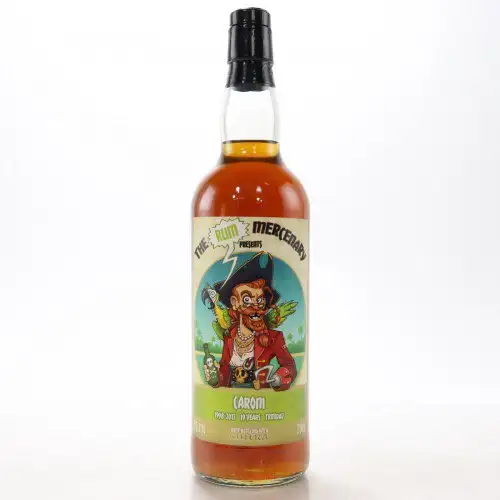 Image of the front of the bottle of the rum HTR