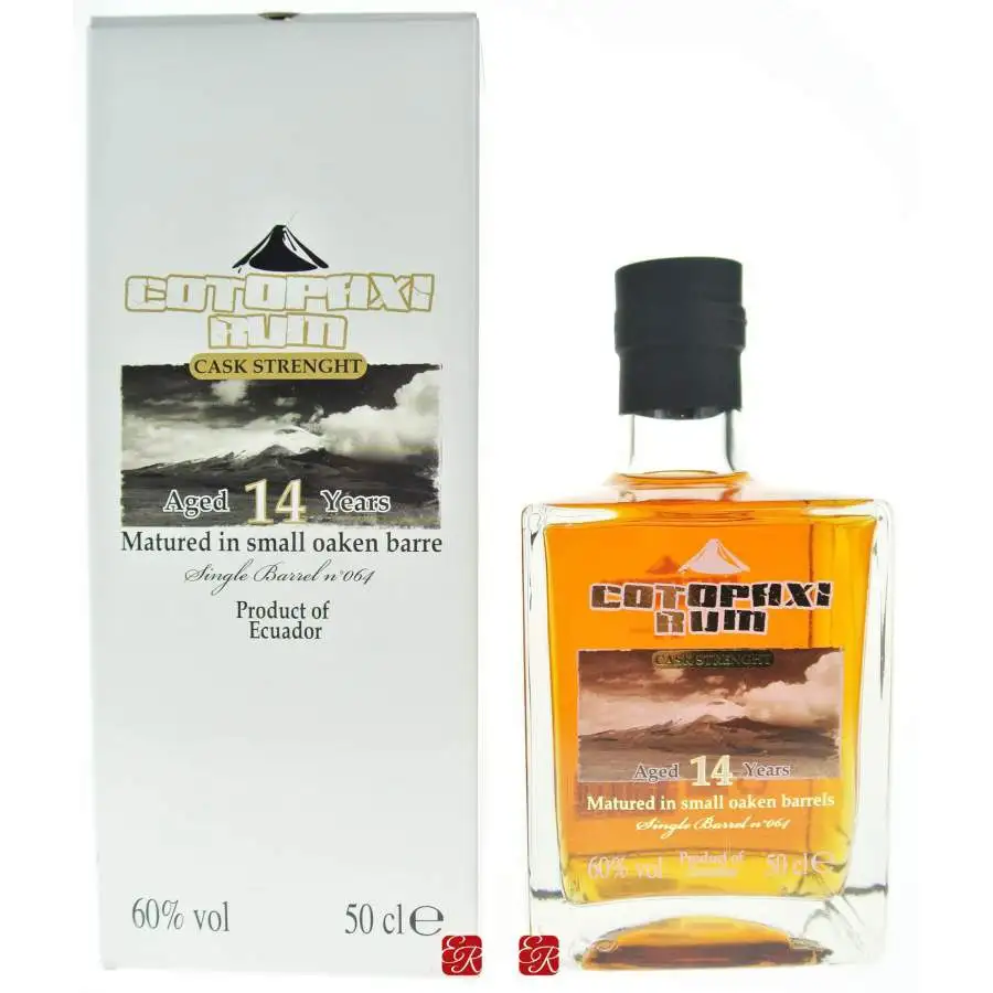 Image of the front of the bottle of the rumCotopaxi Rum