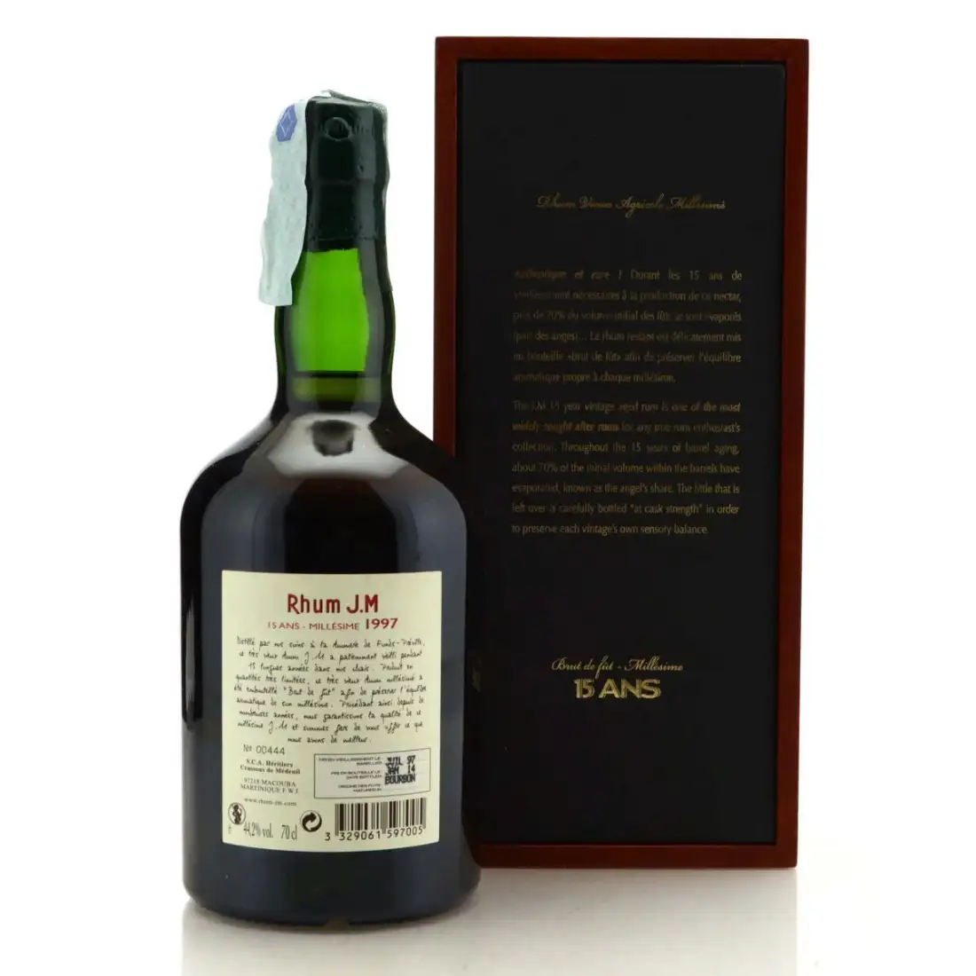 High resolution image of the bottle