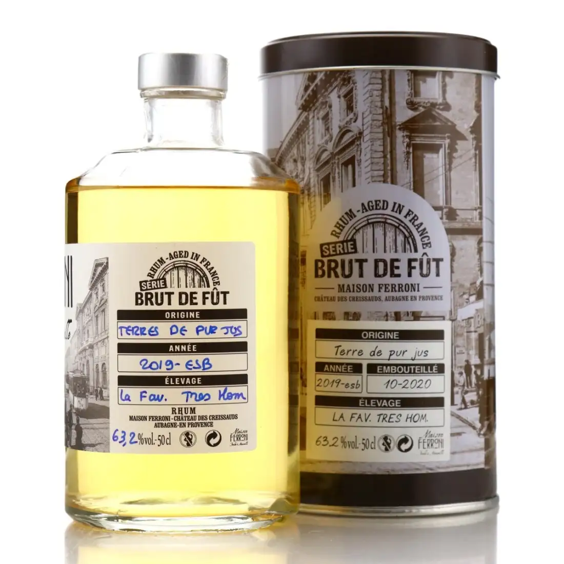 High resolution image of the bottle