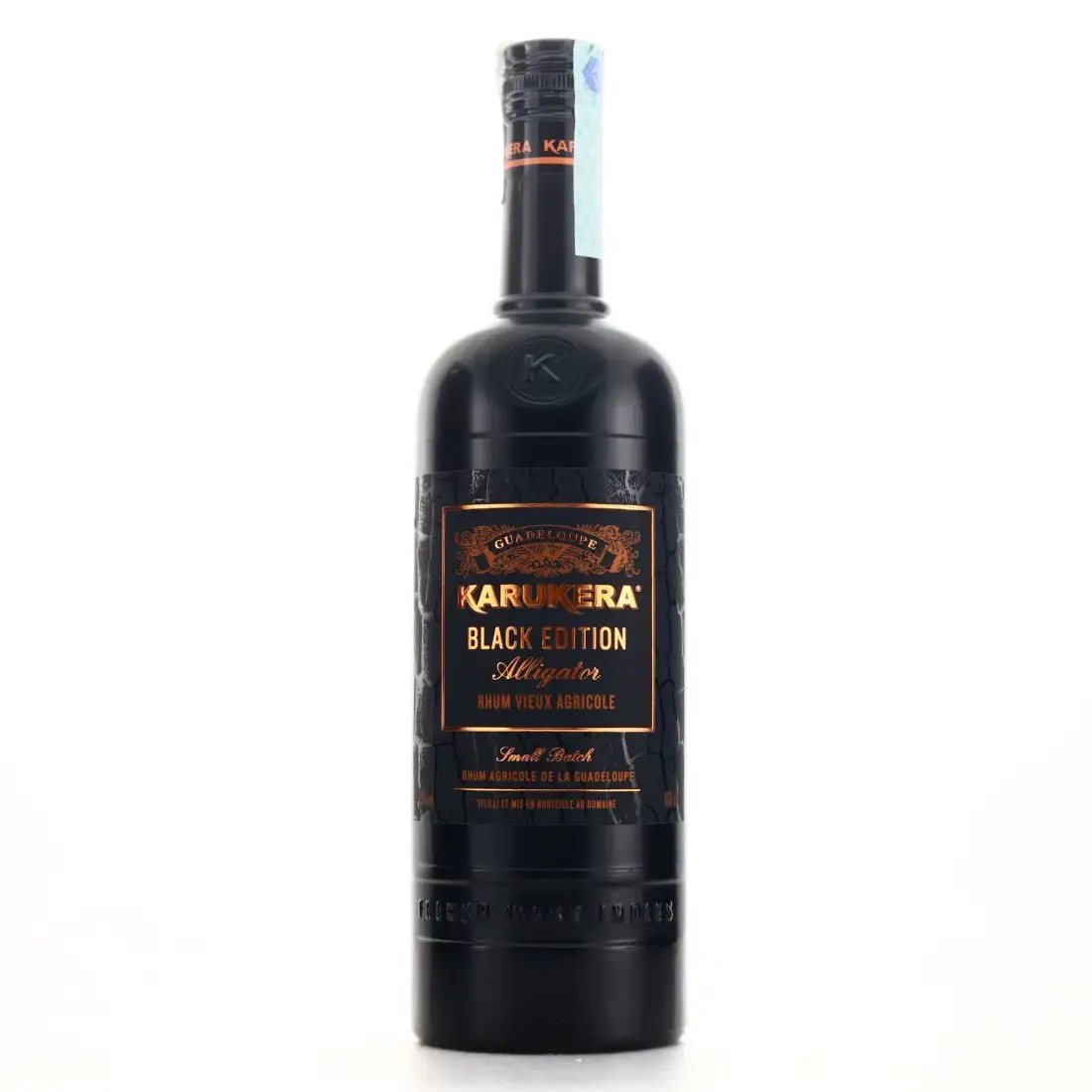 Image of the front of the bottle of the rum Black Edition Alligator