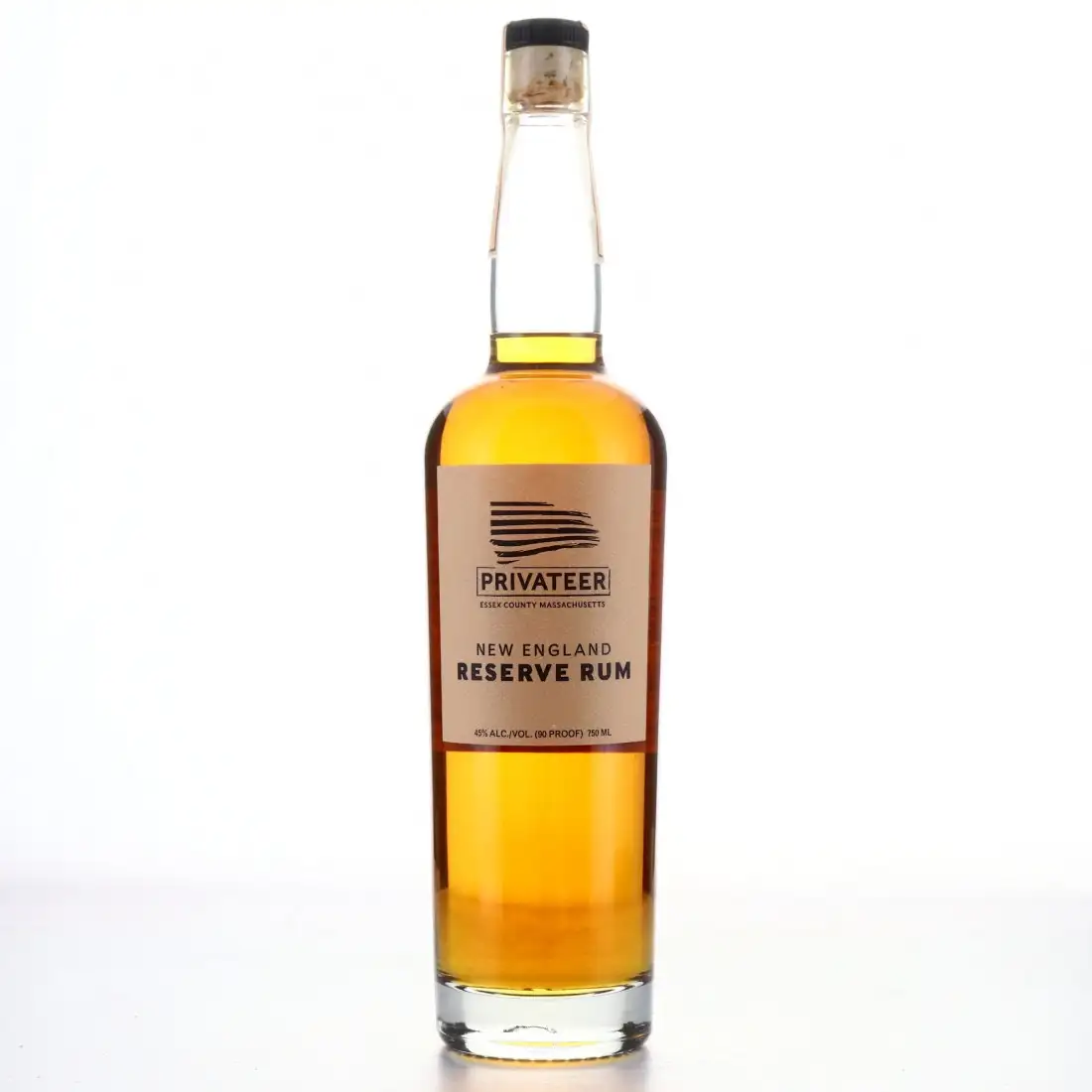 Image of the front of the bottle of the rum New England Reserve