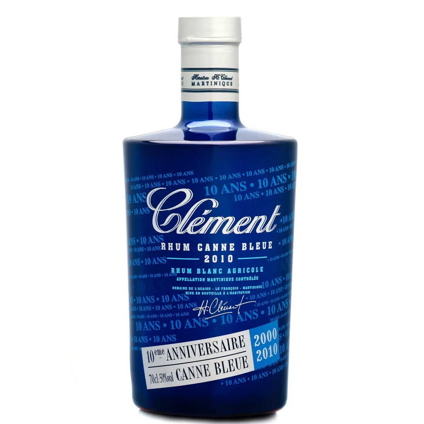 Image of the front of the bottle of the rumClément Canne Bleue