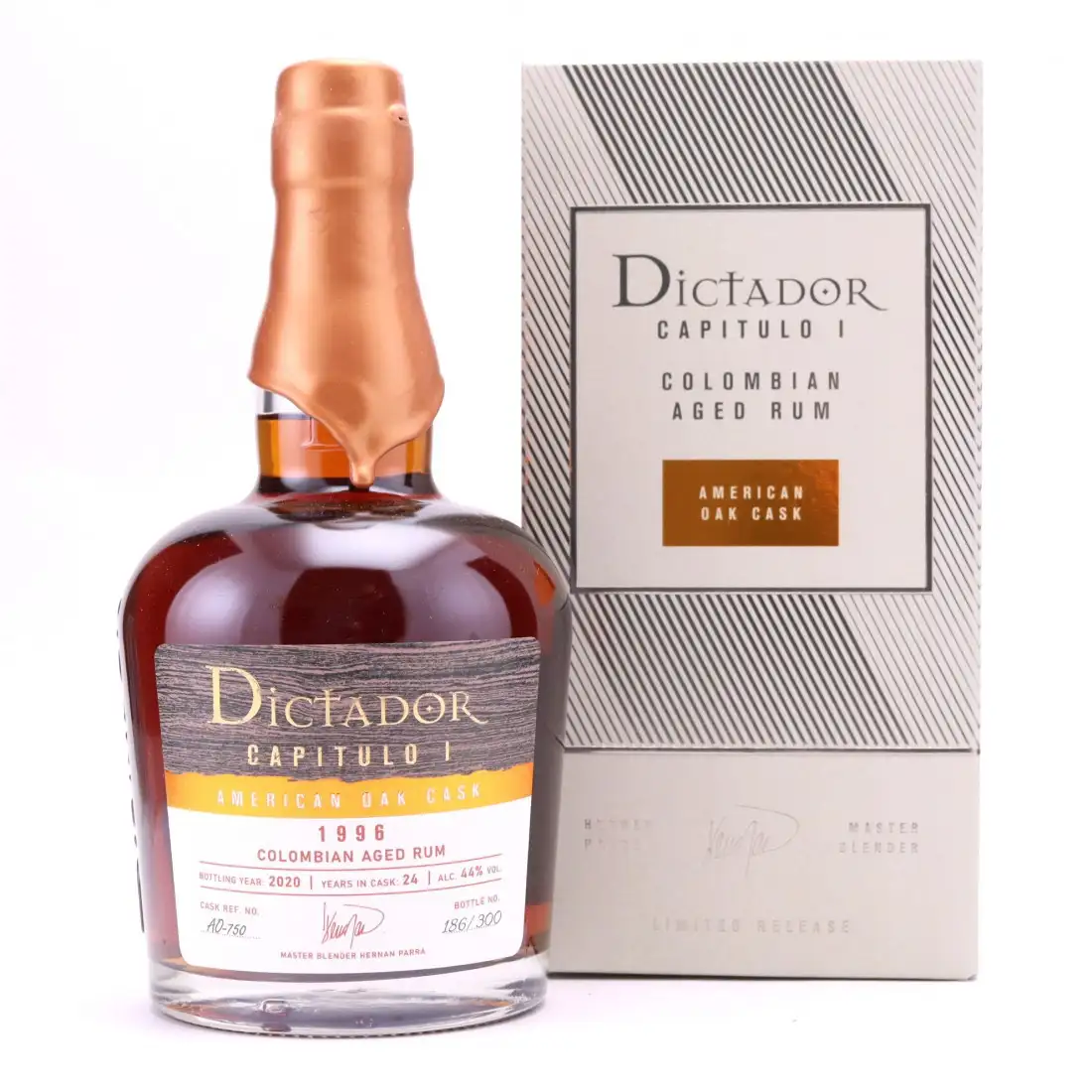 Image of the front of the bottle of the rum Dictador Capitulo 1 American Oak Cask