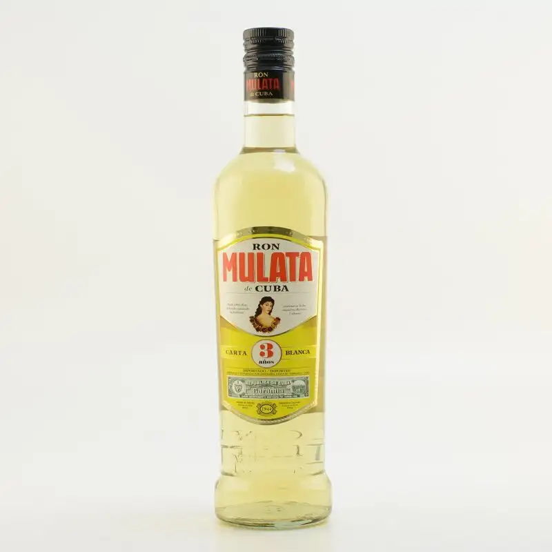 Image of the front of the bottle of the rumMulata Carta Blanca 3 Años