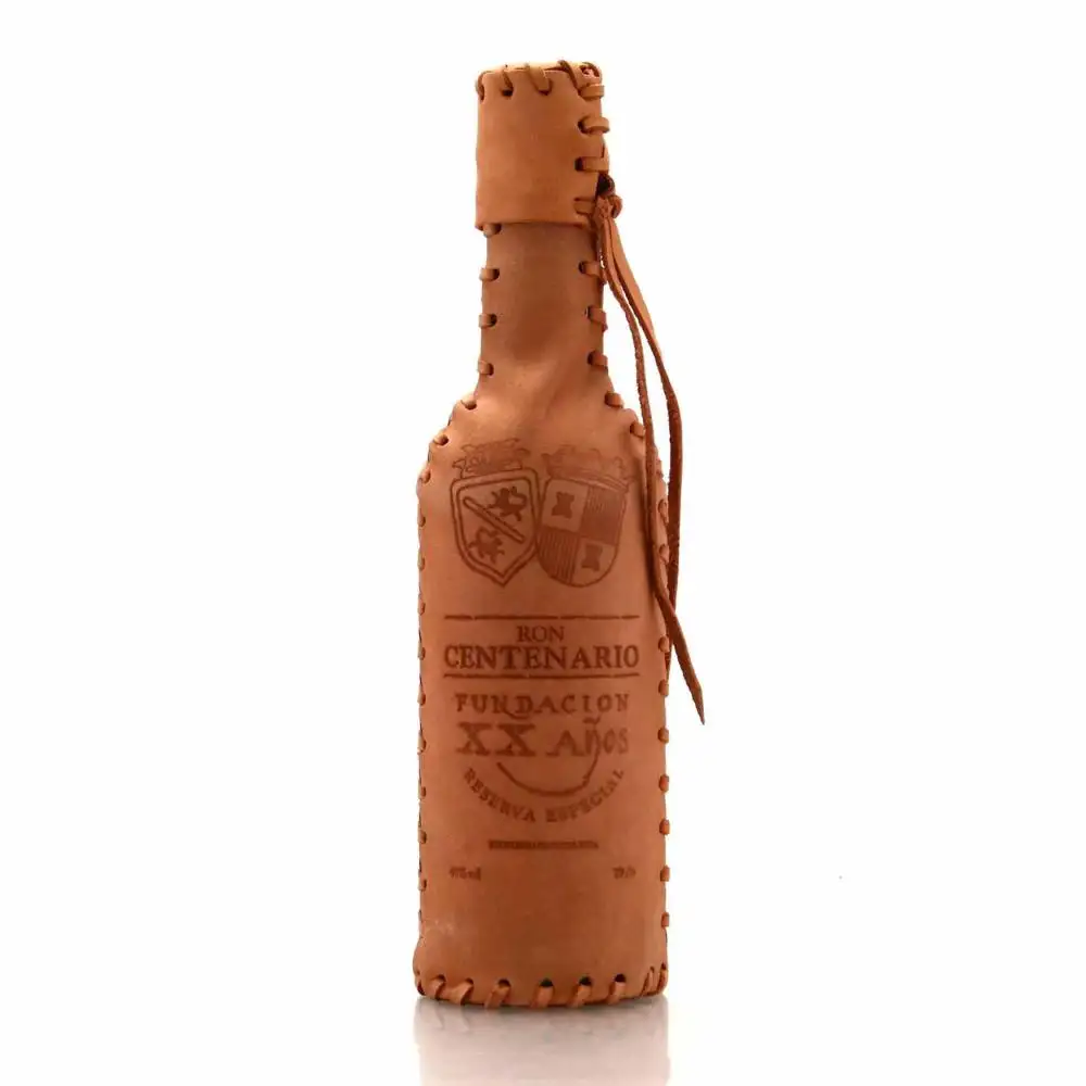 Image of the front of the bottle of the rum Centenario Fundacion XX (Leather)