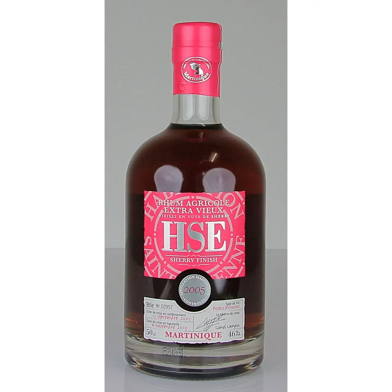 Image of the front of the bottle of the rum HSE Sherry Finish