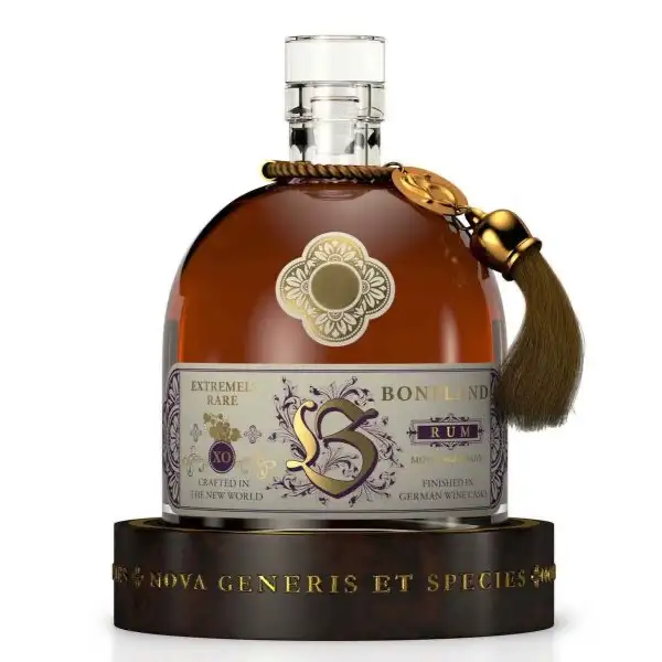 Image of the front of the bottle of the rum Bonpland Guadeloupe