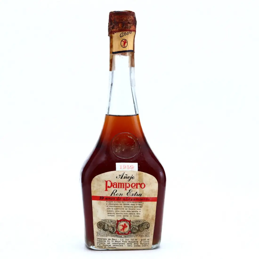 Bottle of Pampero Anejo Ron Extra