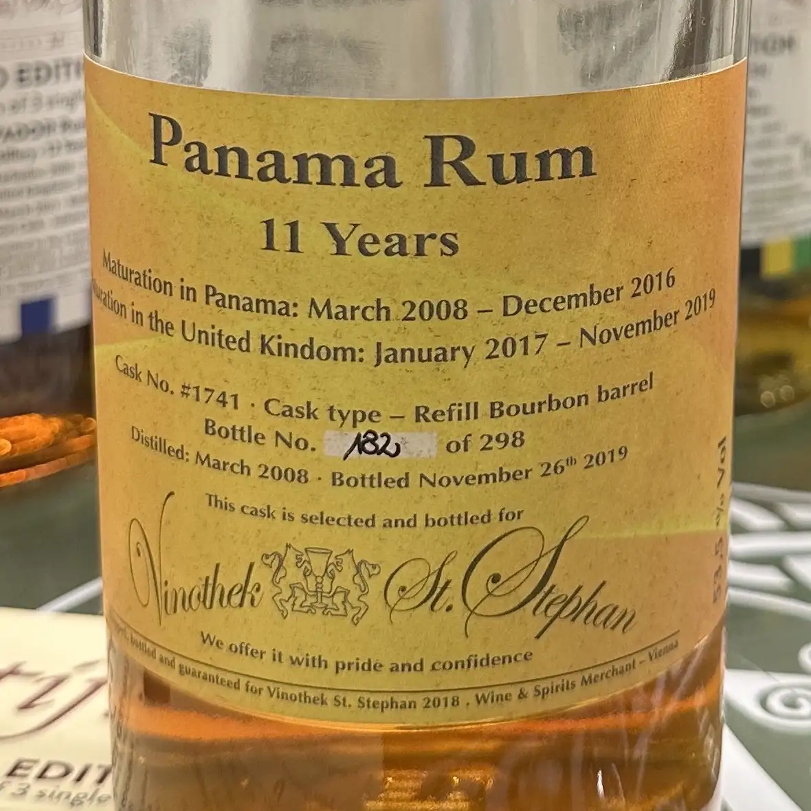 Image of the front of the bottle of the rum Panama 11 Years