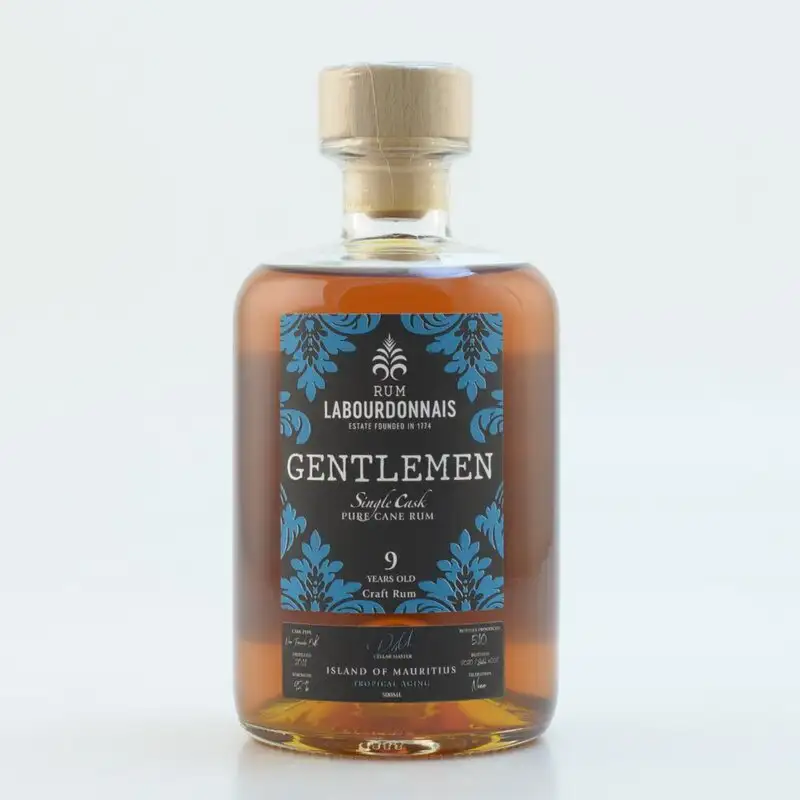 Image of the front of the bottle of the rum Gentlemen
