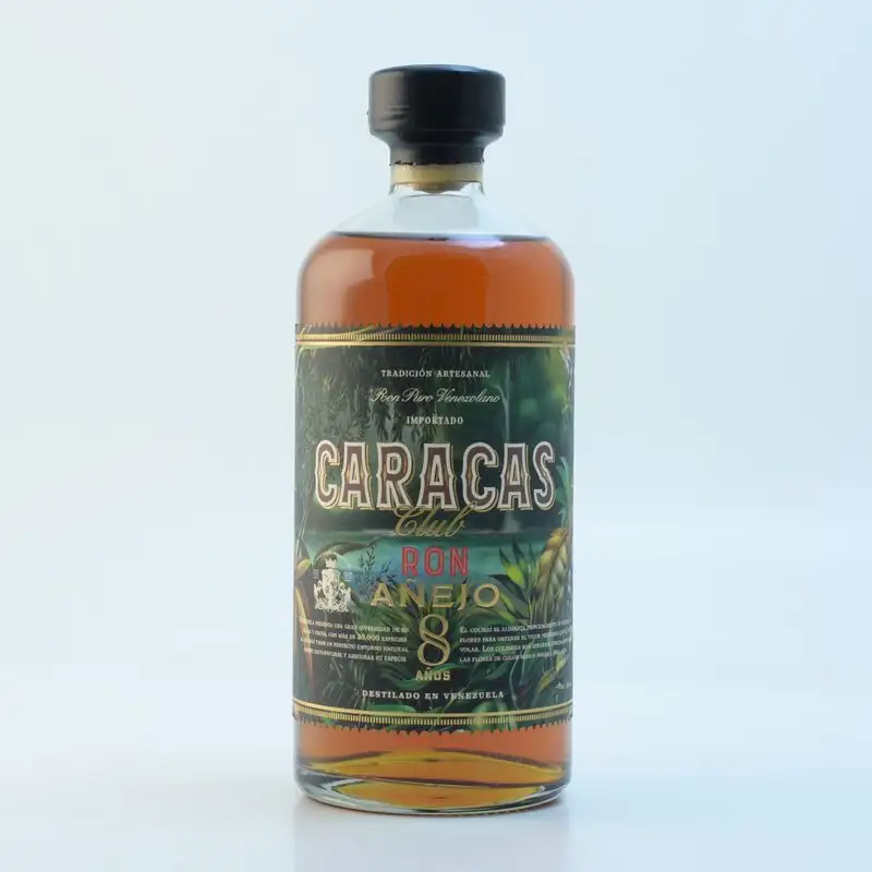 Image of the front of the bottle of the rum Caracas Club Anejo Reserva