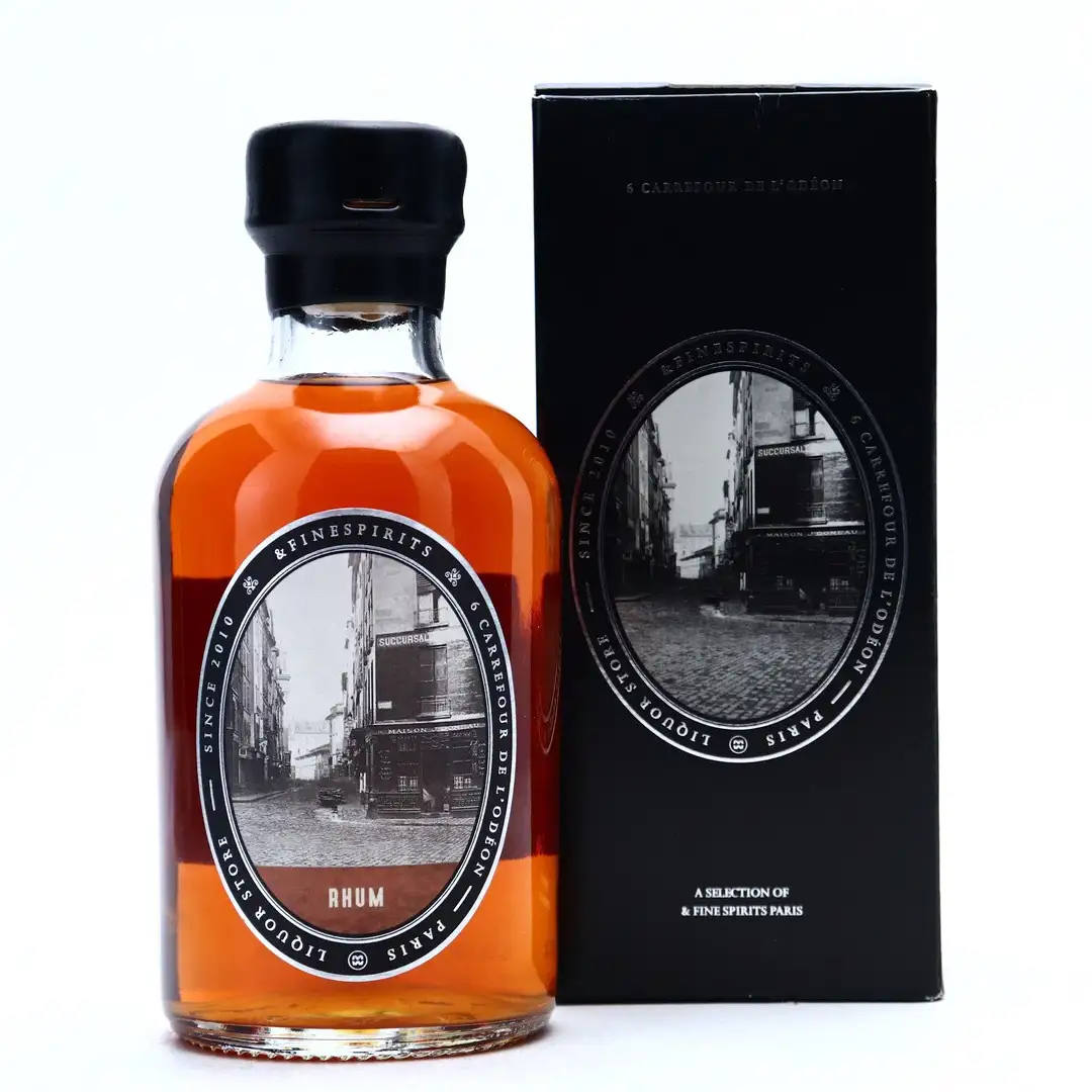 Image of the front of the bottle of the rum6 Carrefour de l'Odéon