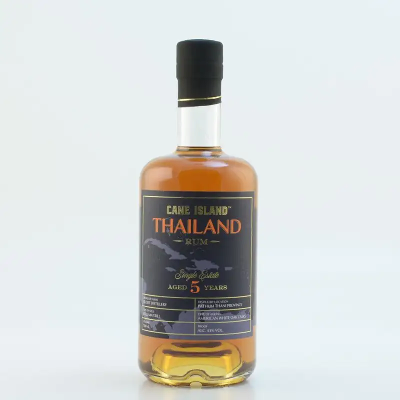 Image of the front of the bottle of the rum Thailand