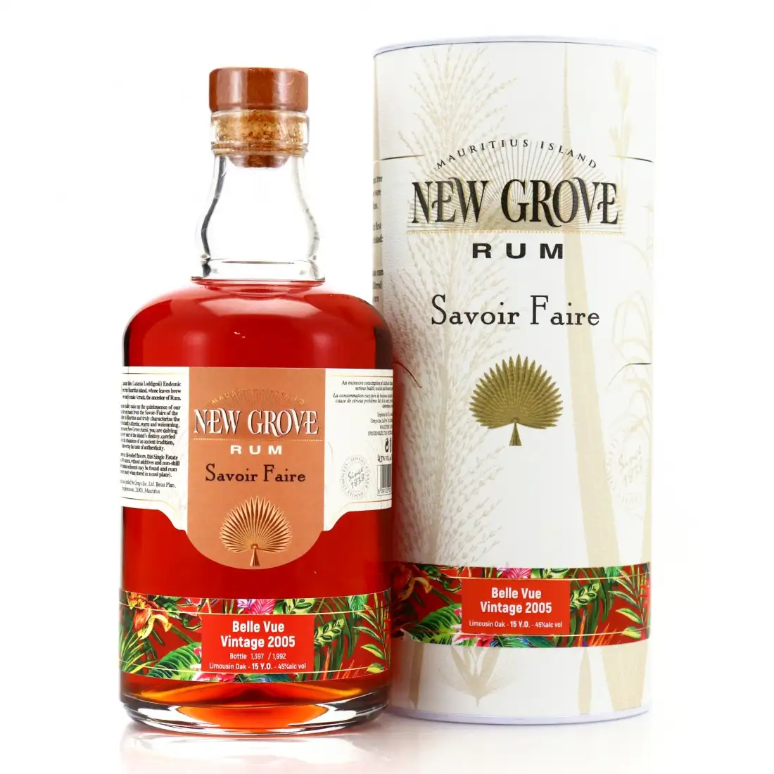 Image of the front of the bottle of the rum New Grove Savoir-Faire Belle Vue