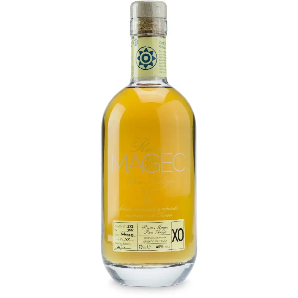 Image of the front of the bottle of the rumXO Oloroso