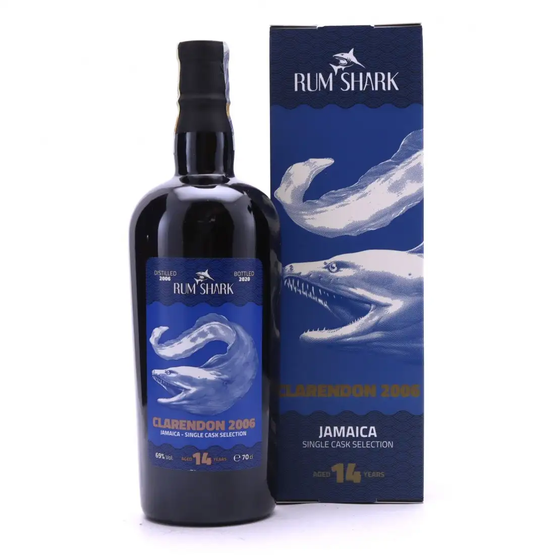 Image of the front of the bottle of the rum 2006