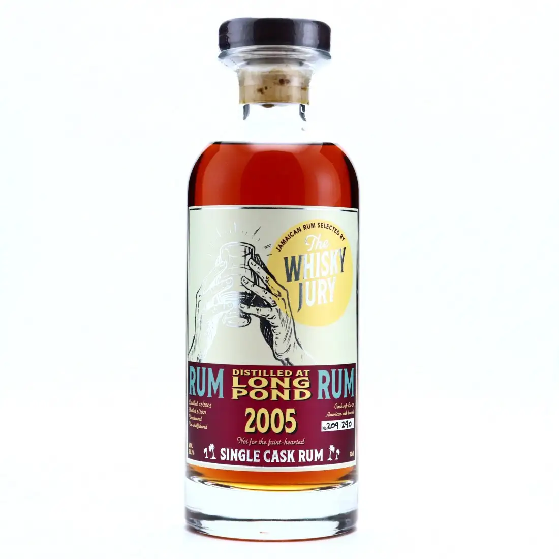 Image of the front of the bottle of the rum 2005